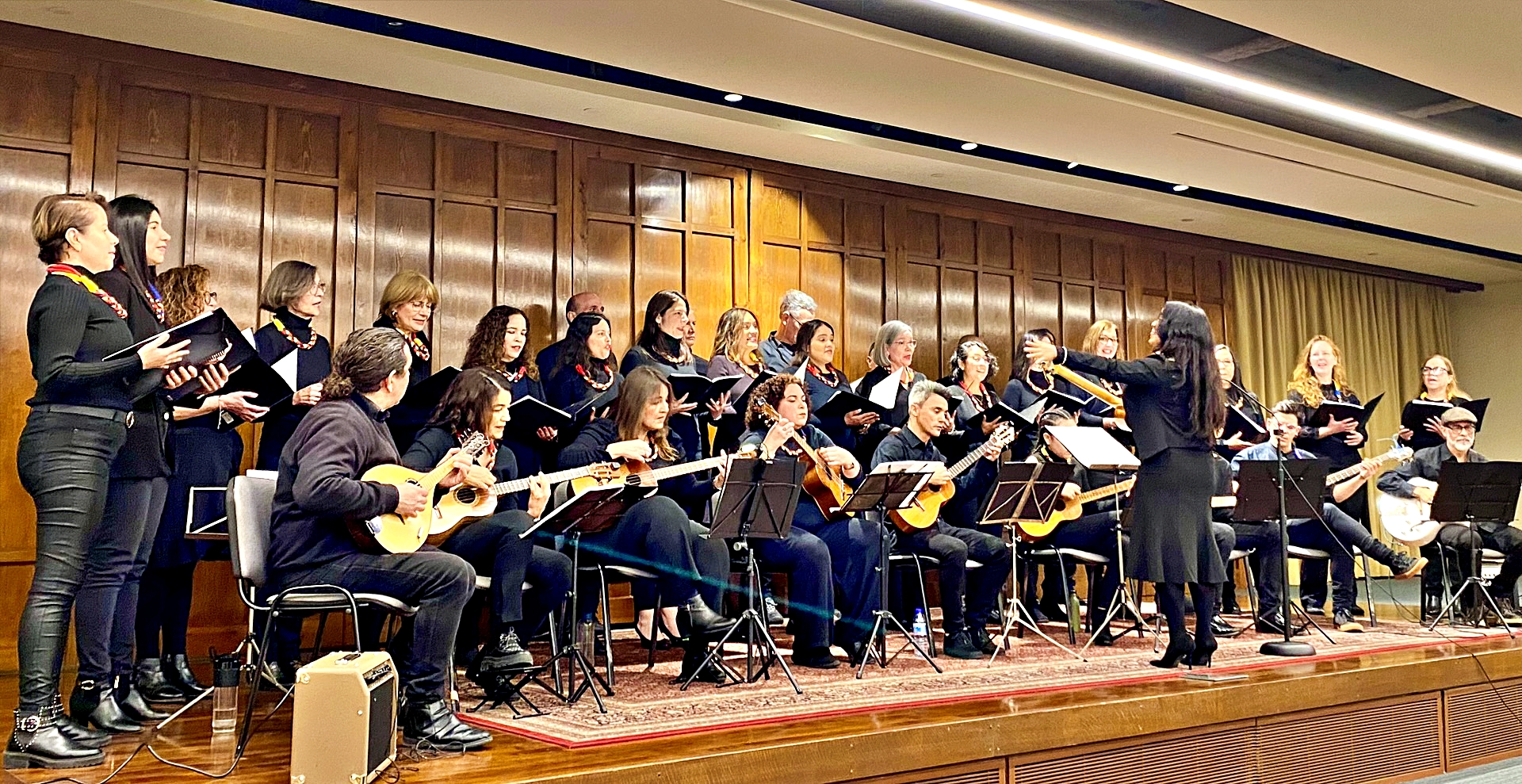 Concierto del Ensamble de Cuatros de Barcelona, con Fundación ENPADE, en el Oratorio de Santa María de Bonaigua